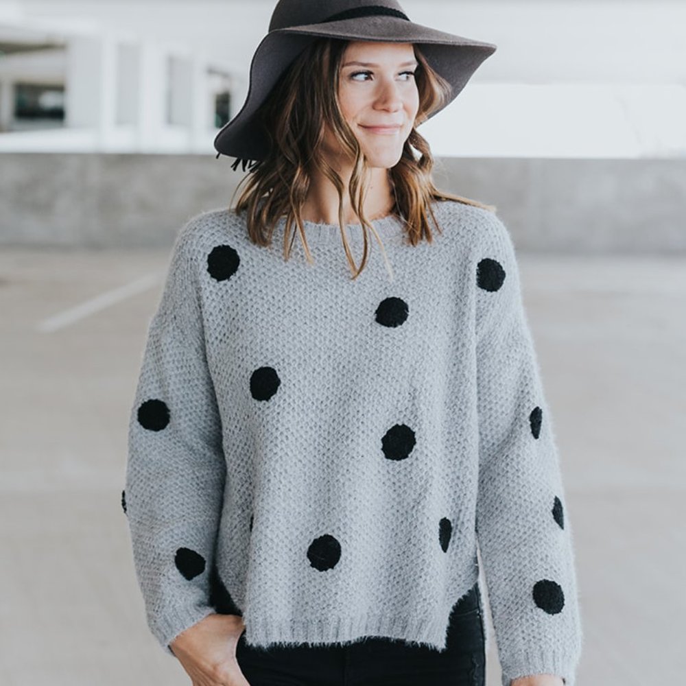 Split hem cropped polka dot sweater